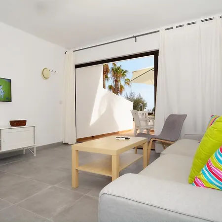 Playa Grande Puerto Del Carmen Share Pool By Pvl Apartamento Puerto del Carmen (Lanzarote)